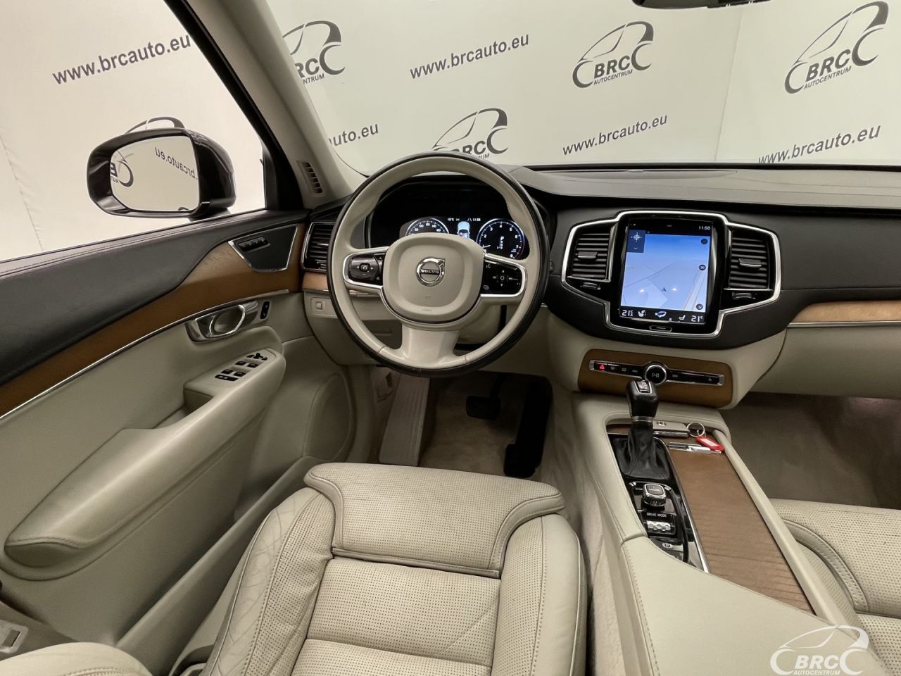 Volvo XC90 | 16