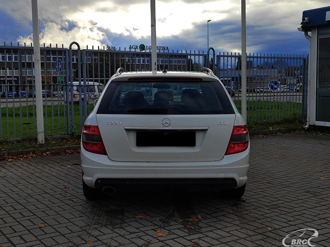 Mercedes-Benz C220 | 29