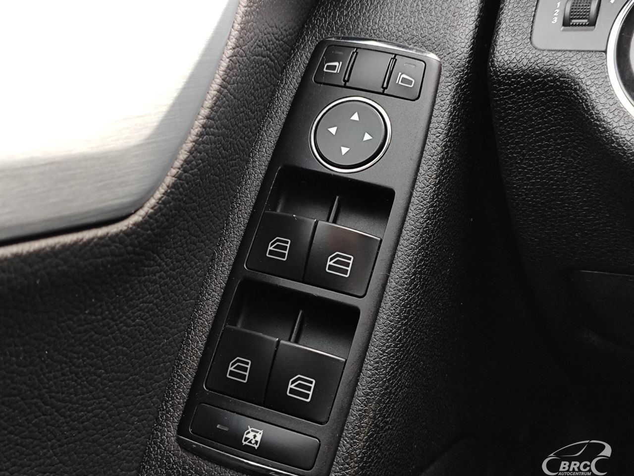 Mercedes-Benz C220 | 16