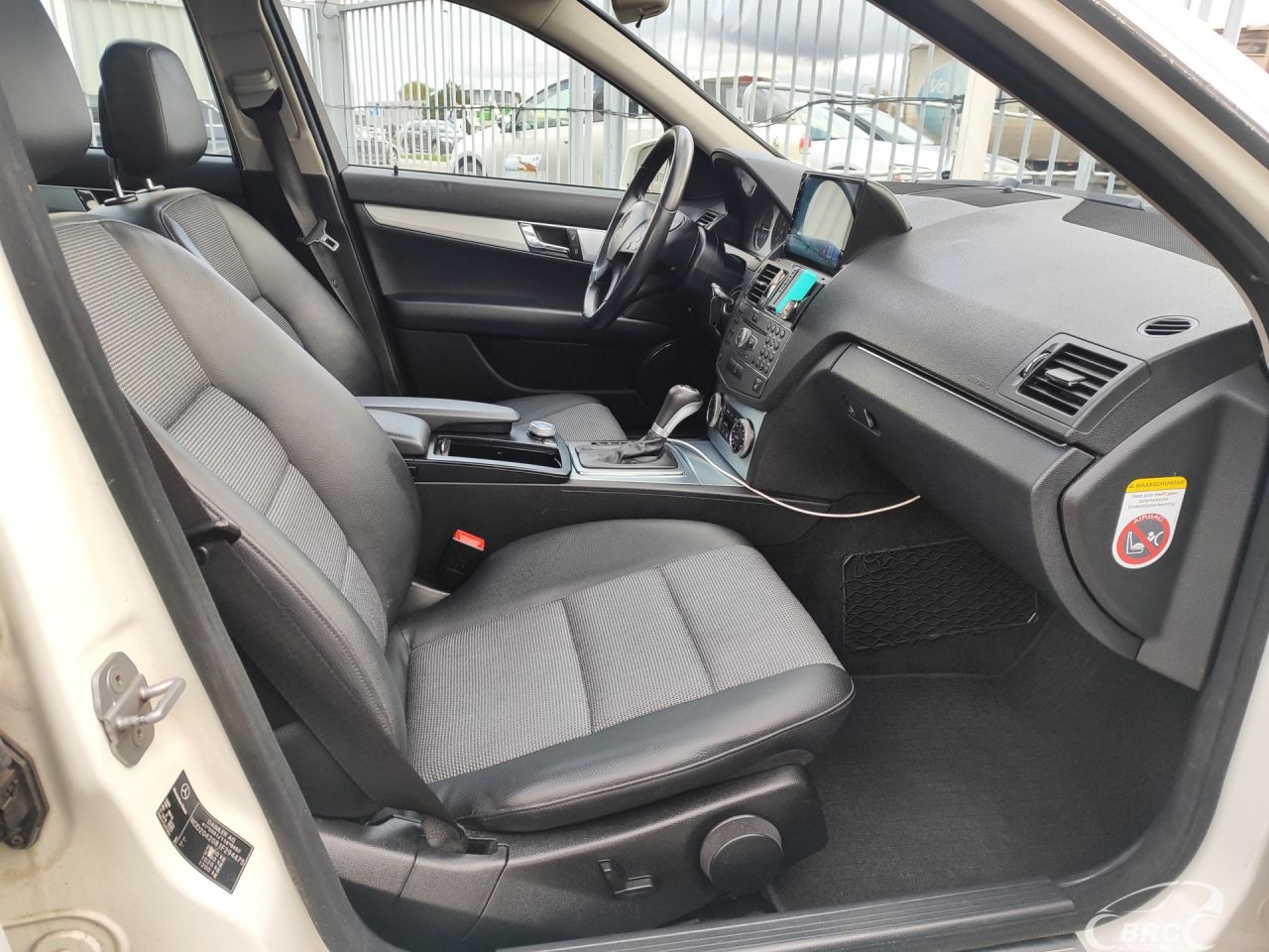 Mercedes-Benz C220 | 3