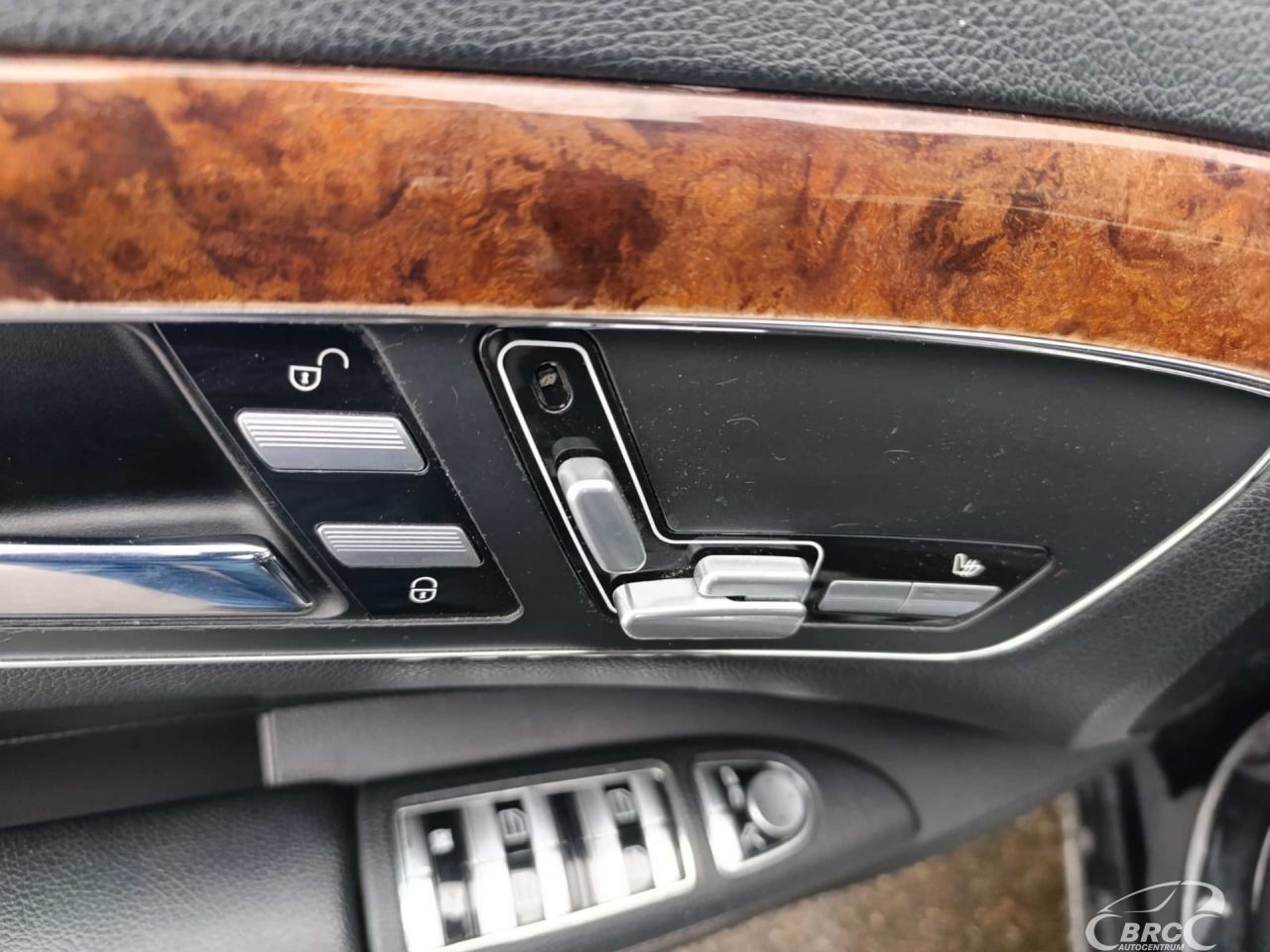 Mercedes-Benz S320 | 13