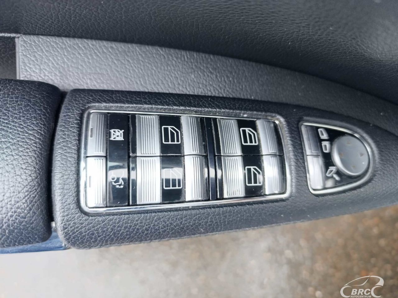 Mercedes-Benz S320 | 18