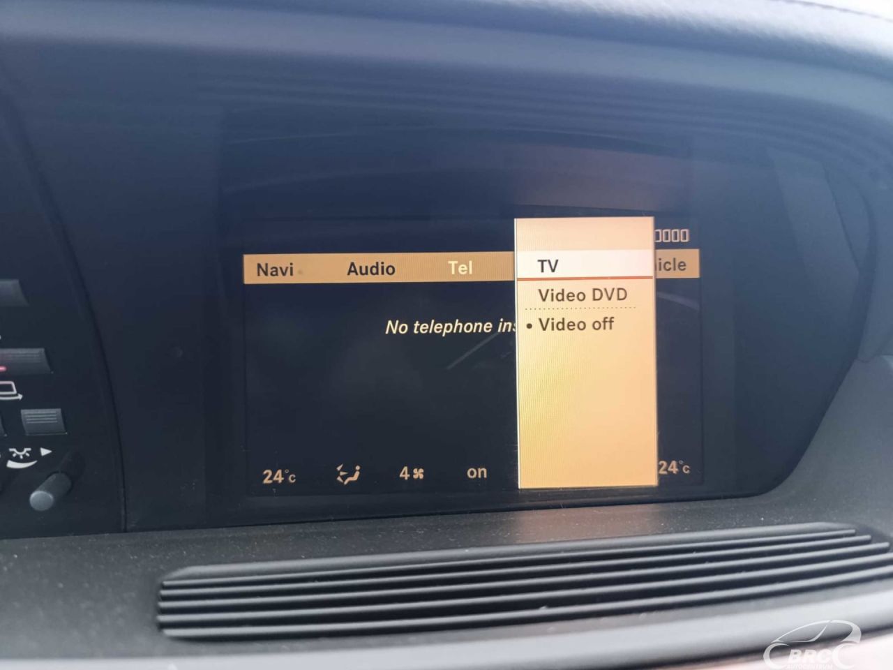 Mercedes-Benz S320 | 24