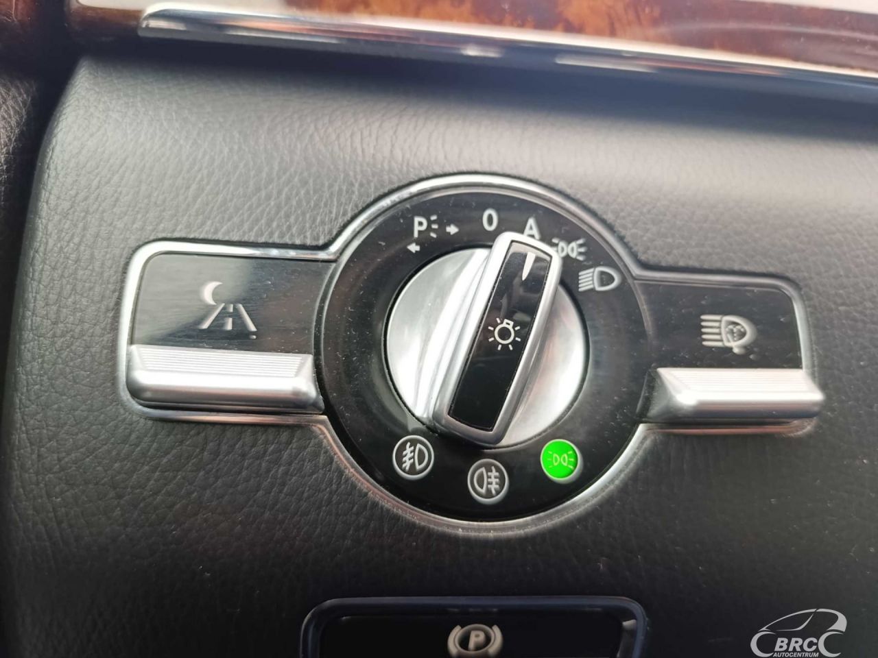 Mercedes-Benz S320 | 14