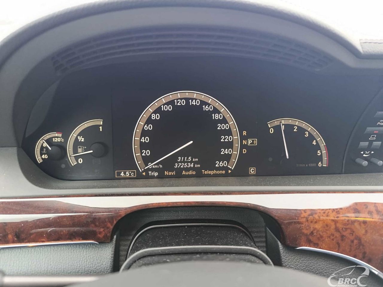 Mercedes-Benz S320 | 9