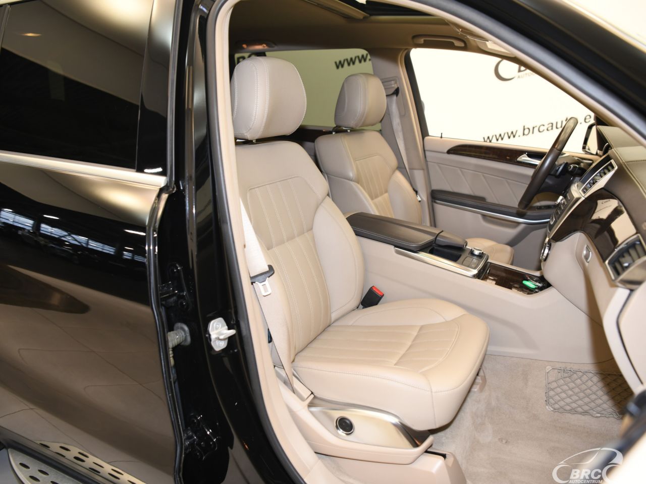 Mercedes-Benz GL450 | 6