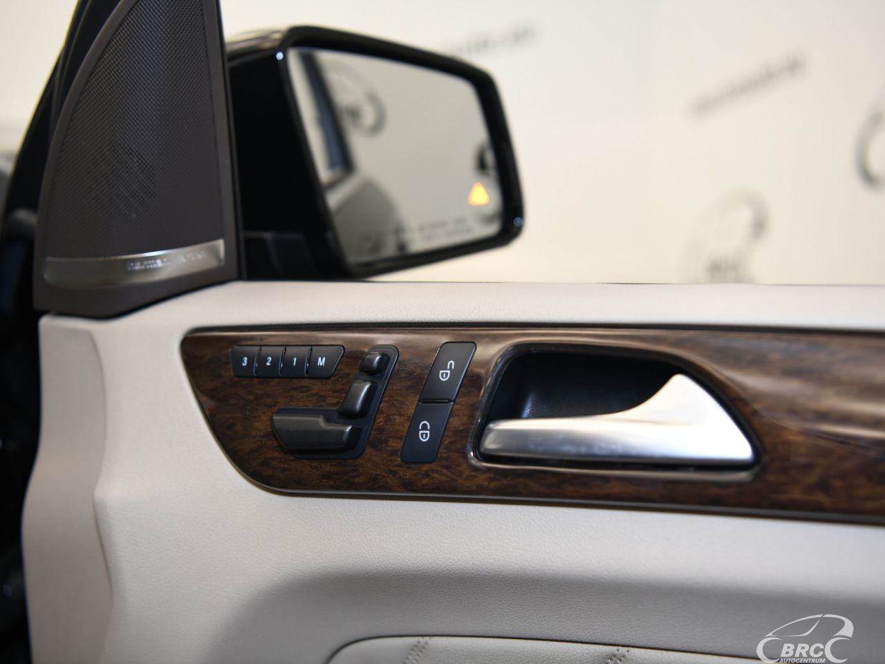 Mercedes-Benz GL450 | 8