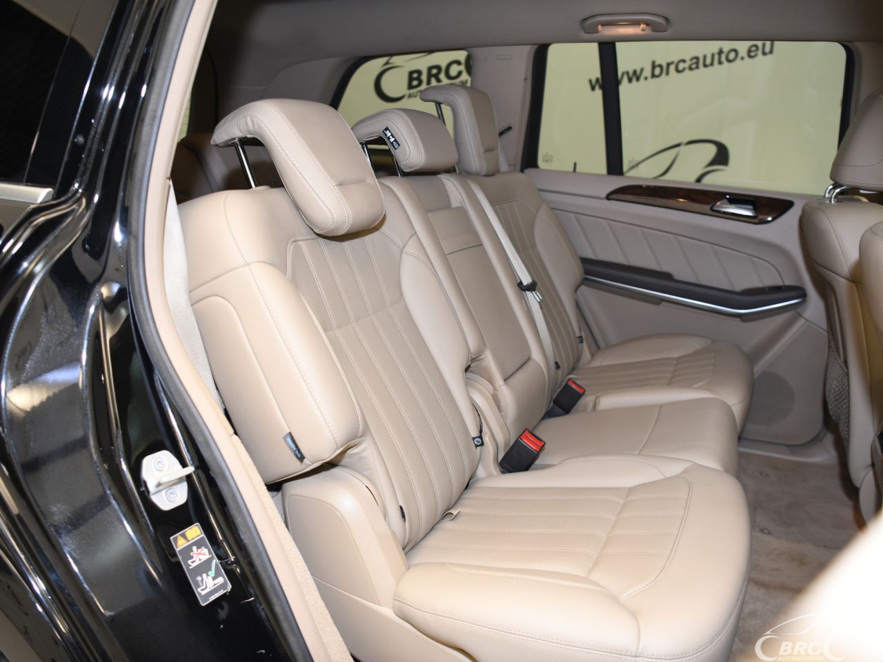 Mercedes-Benz GL450 | 12