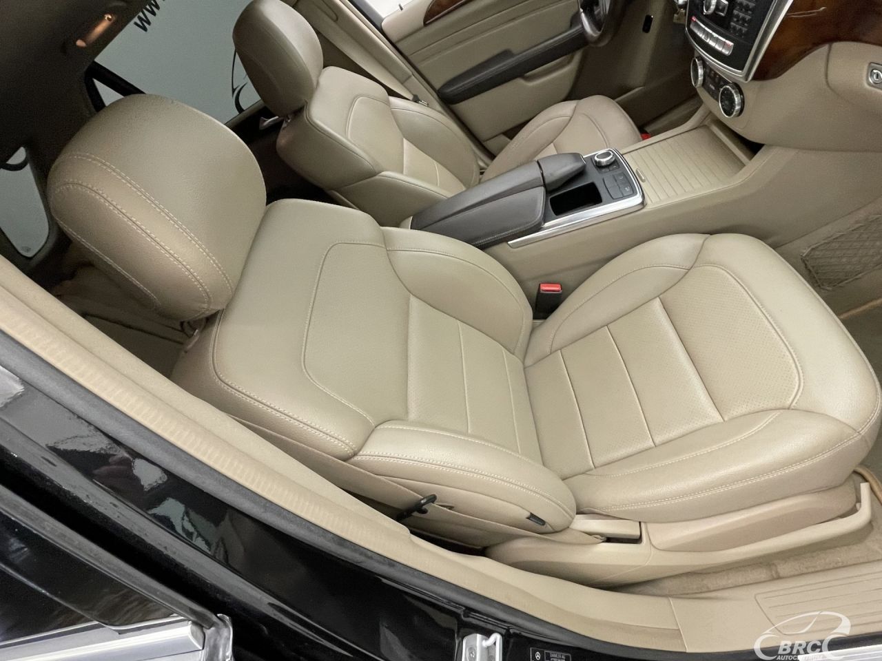 Mercedes-Benz ML250 | 4