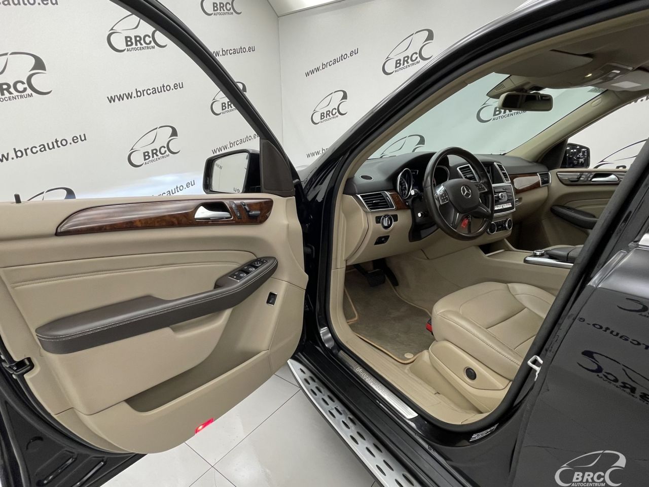 Mercedes-Benz ML250 | 20