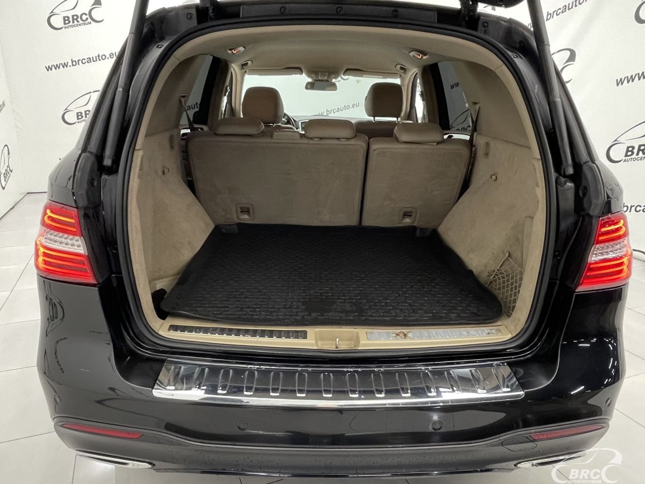 Mercedes-Benz ML250 | 42