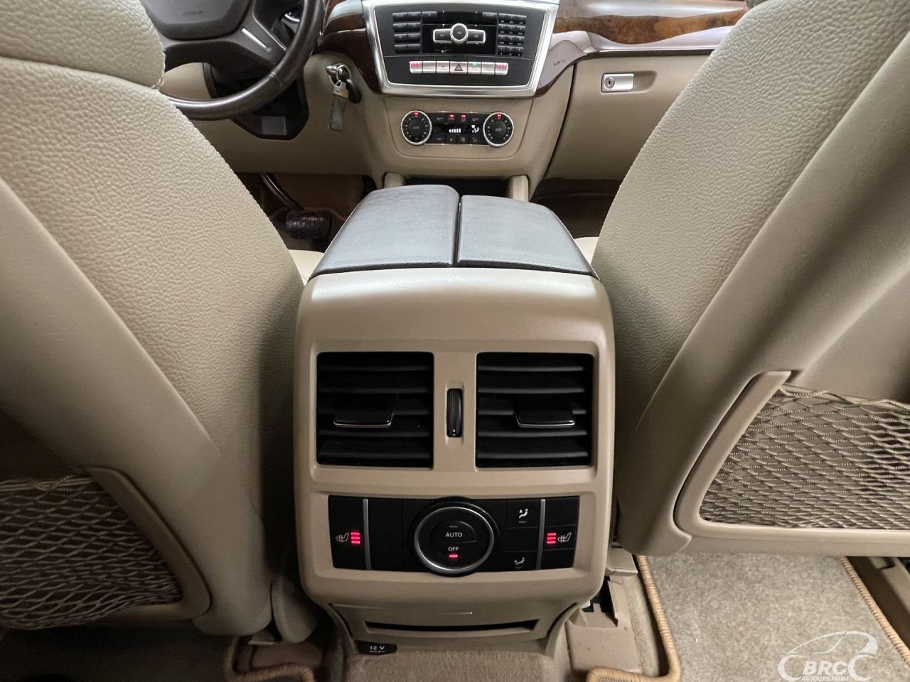 Mercedes-Benz ML250 | 13