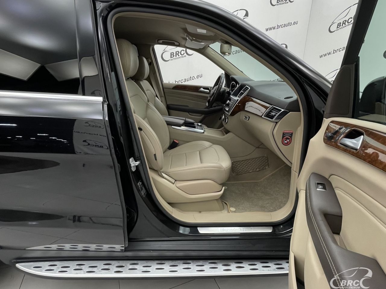 Mercedes-Benz ML250 | 3