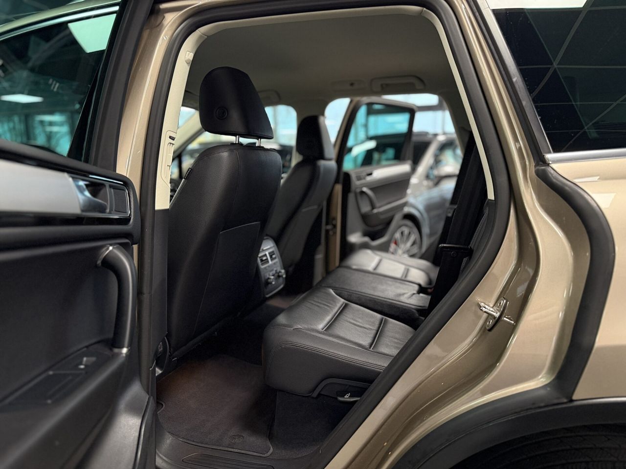 Volkswagen Touareg | 10