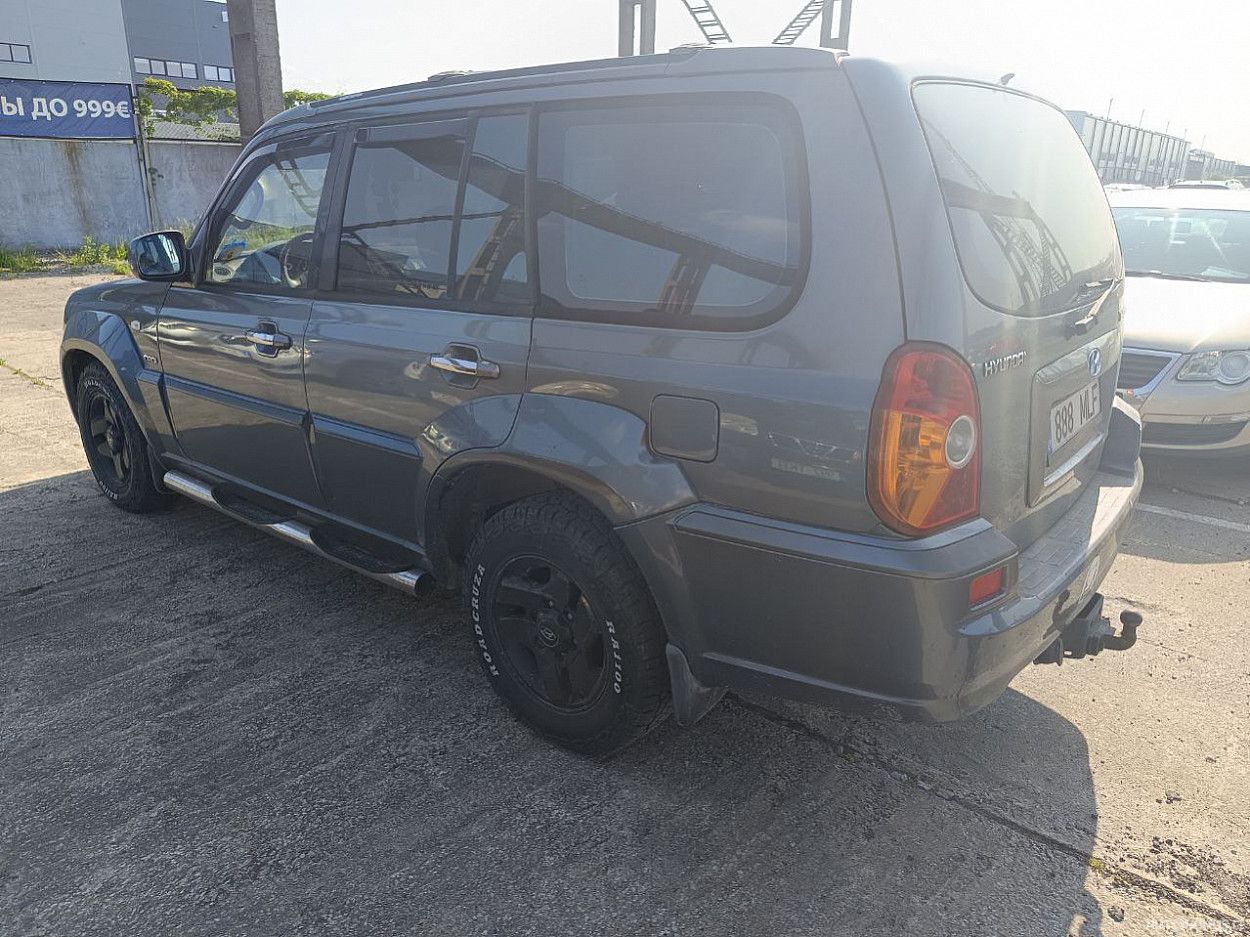 Hyundai Terracan | 3