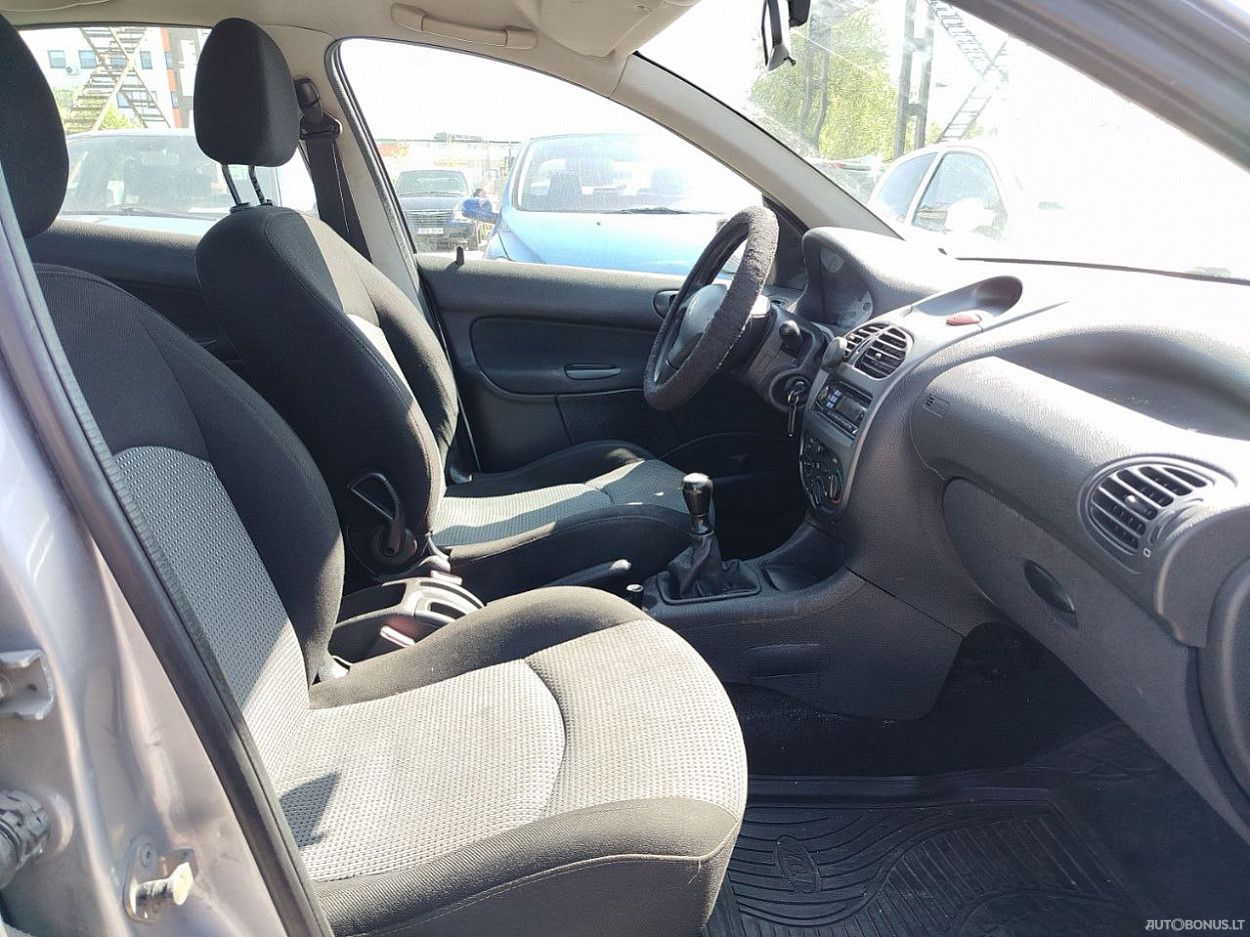 Peugeot 206 | 5