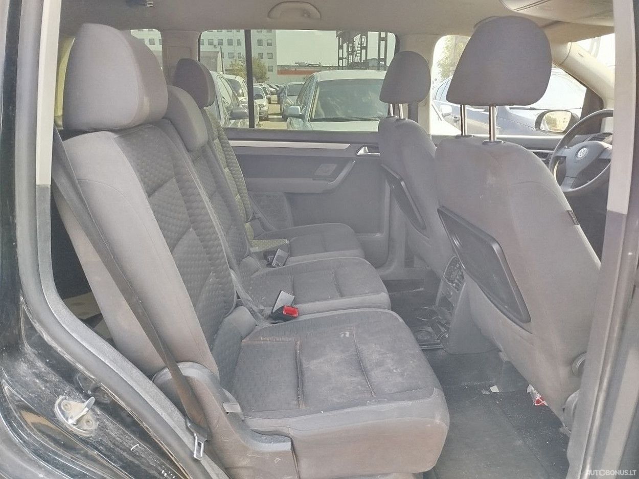 Volkswagen Touran | 6
