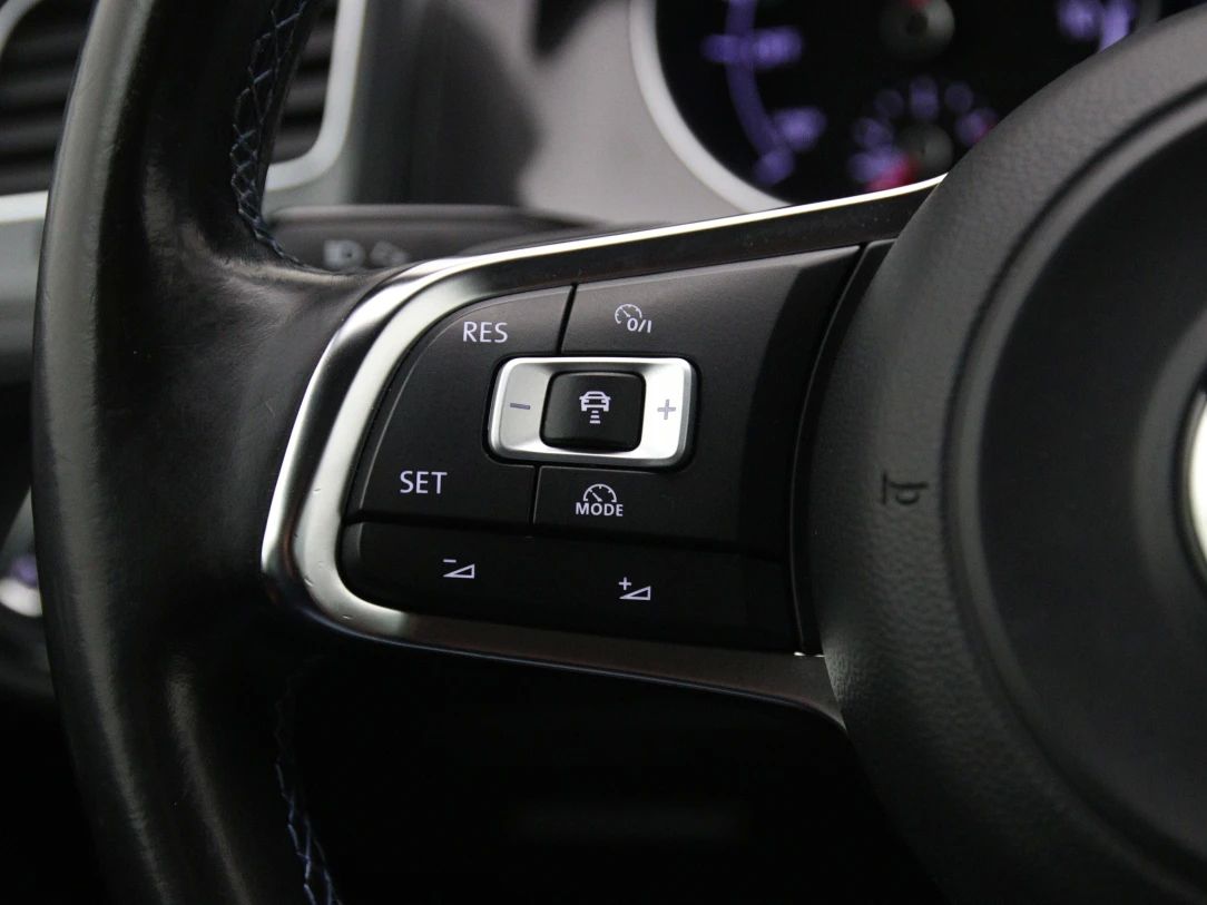 Volkswagen Golf | 32