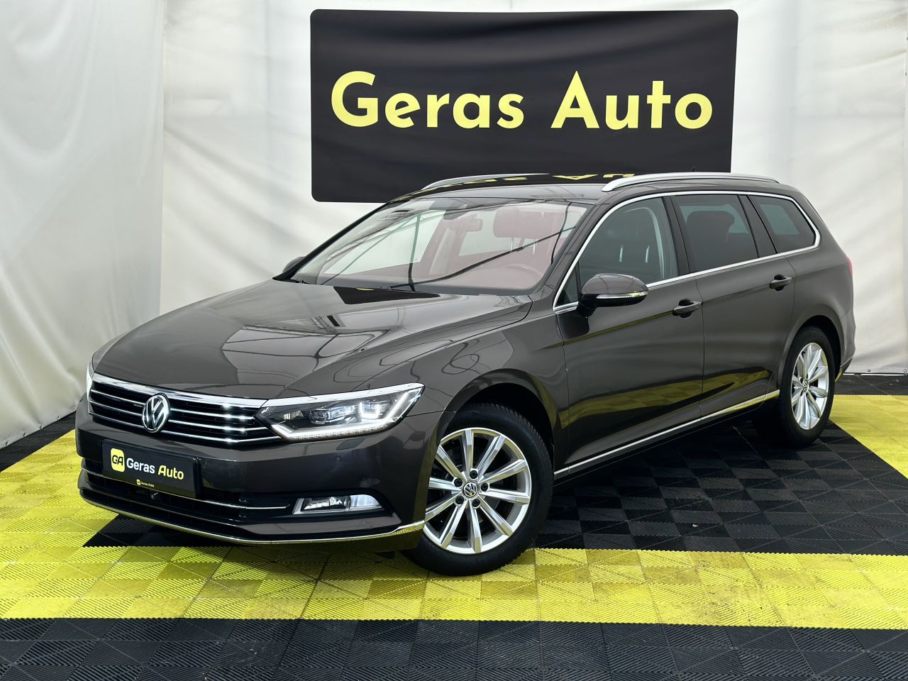 Volkswagen Passat, universalas