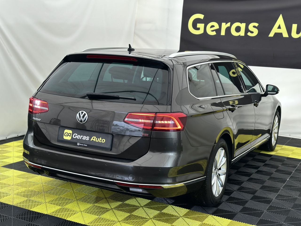 Volkswagen Passat | 3