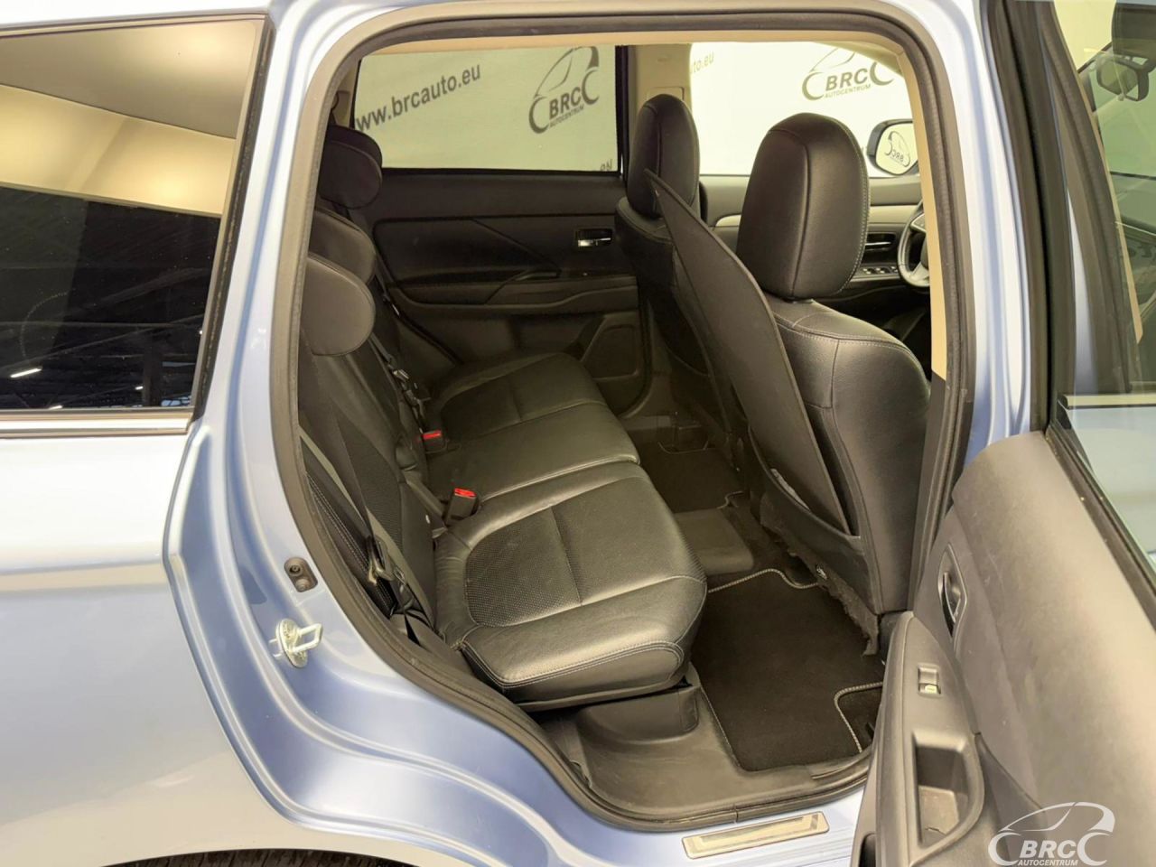 Mitsubishi Outlander | 24