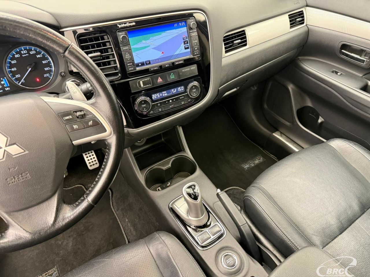 Mitsubishi Outlander | 16