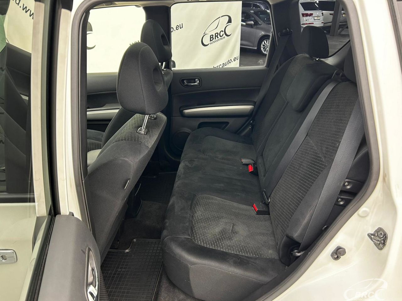 Nissan X-Trail | 9