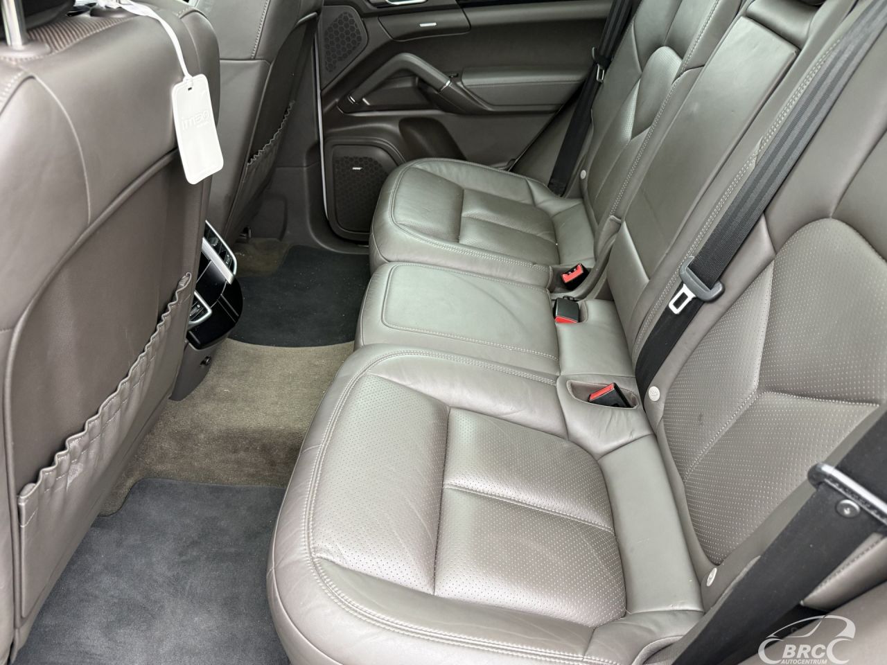 Porsche Cayenne | 12