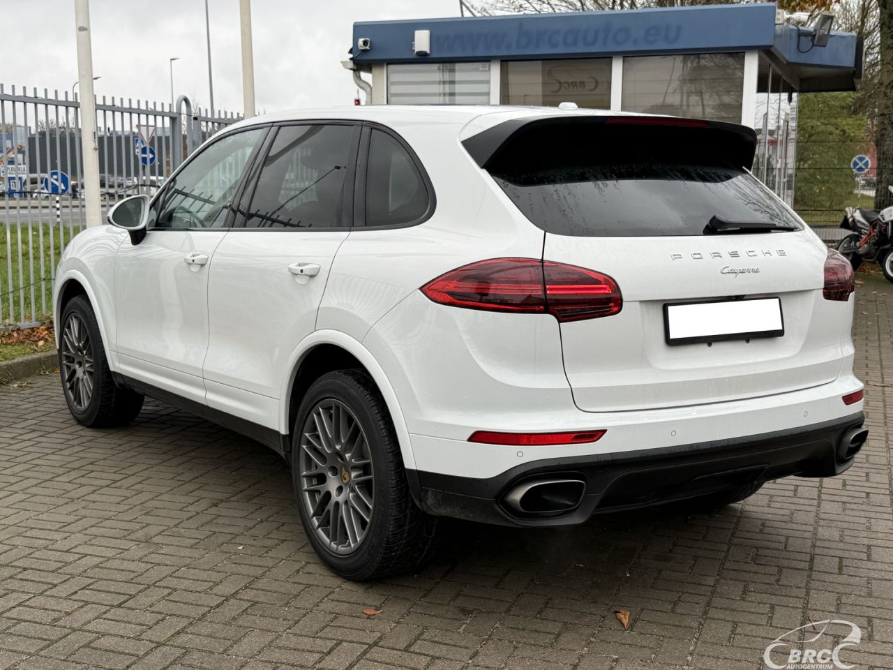 Porsche Cayenne | 32