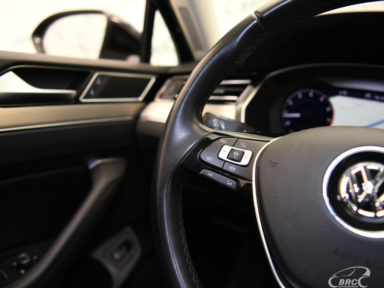 Volkswagen Passat | 29