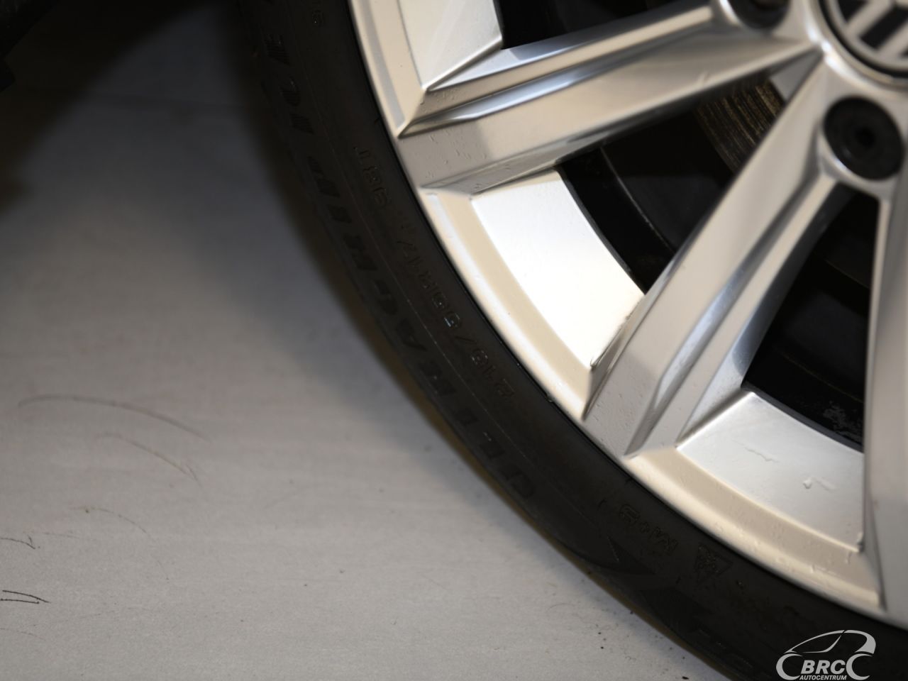 Volkswagen Passat | 40