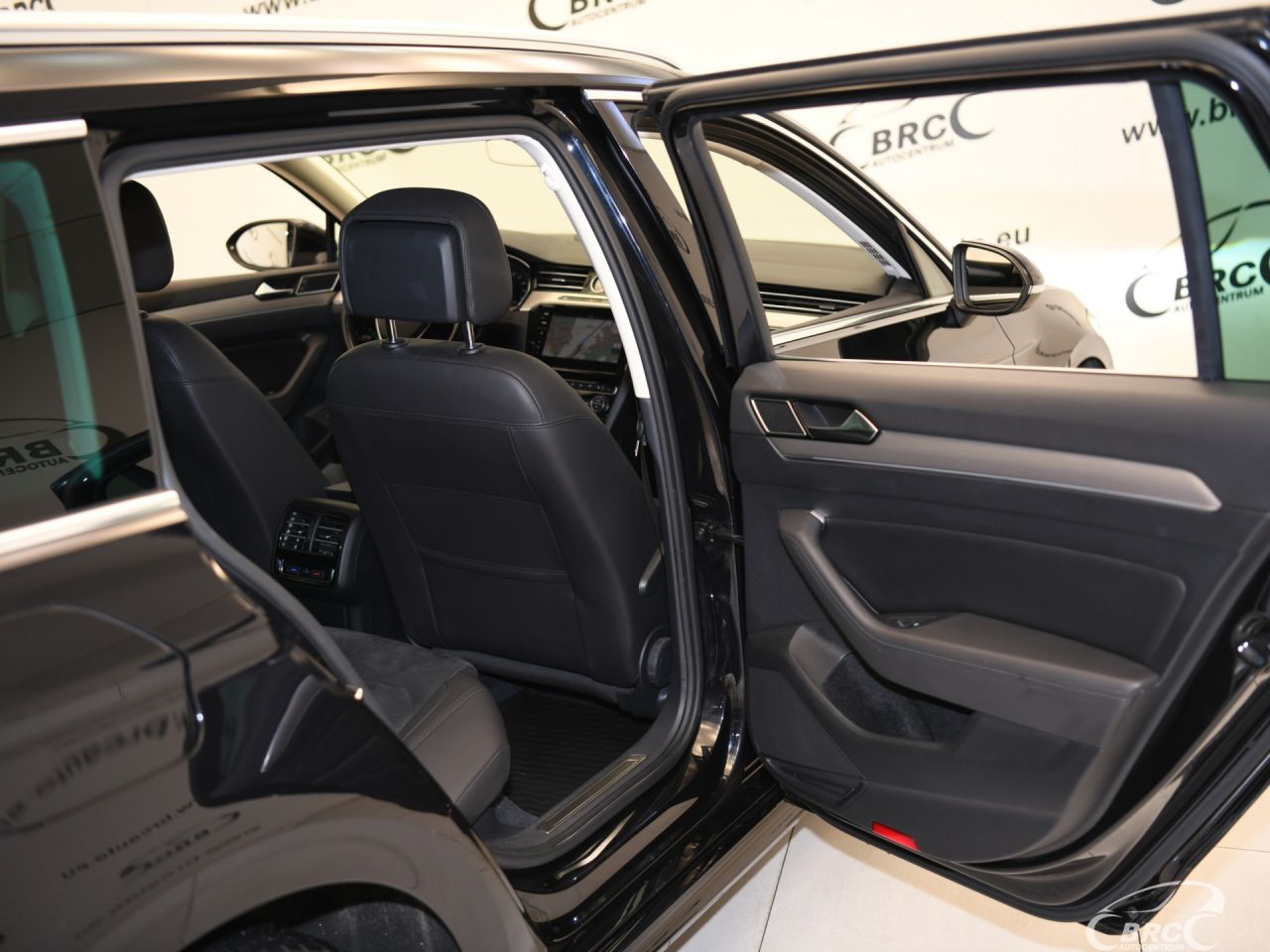 Volkswagen Passat | 12