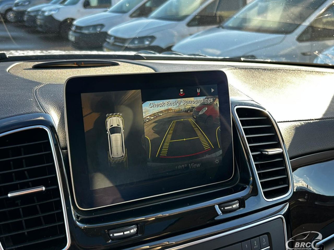 Mercedes-Benz GLS450 | 28