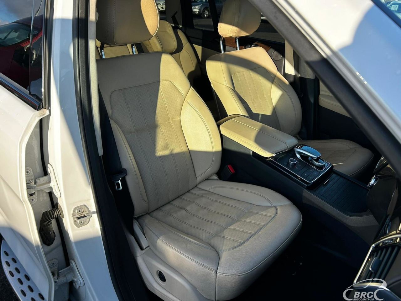 Mercedes-Benz GLS450 | 9