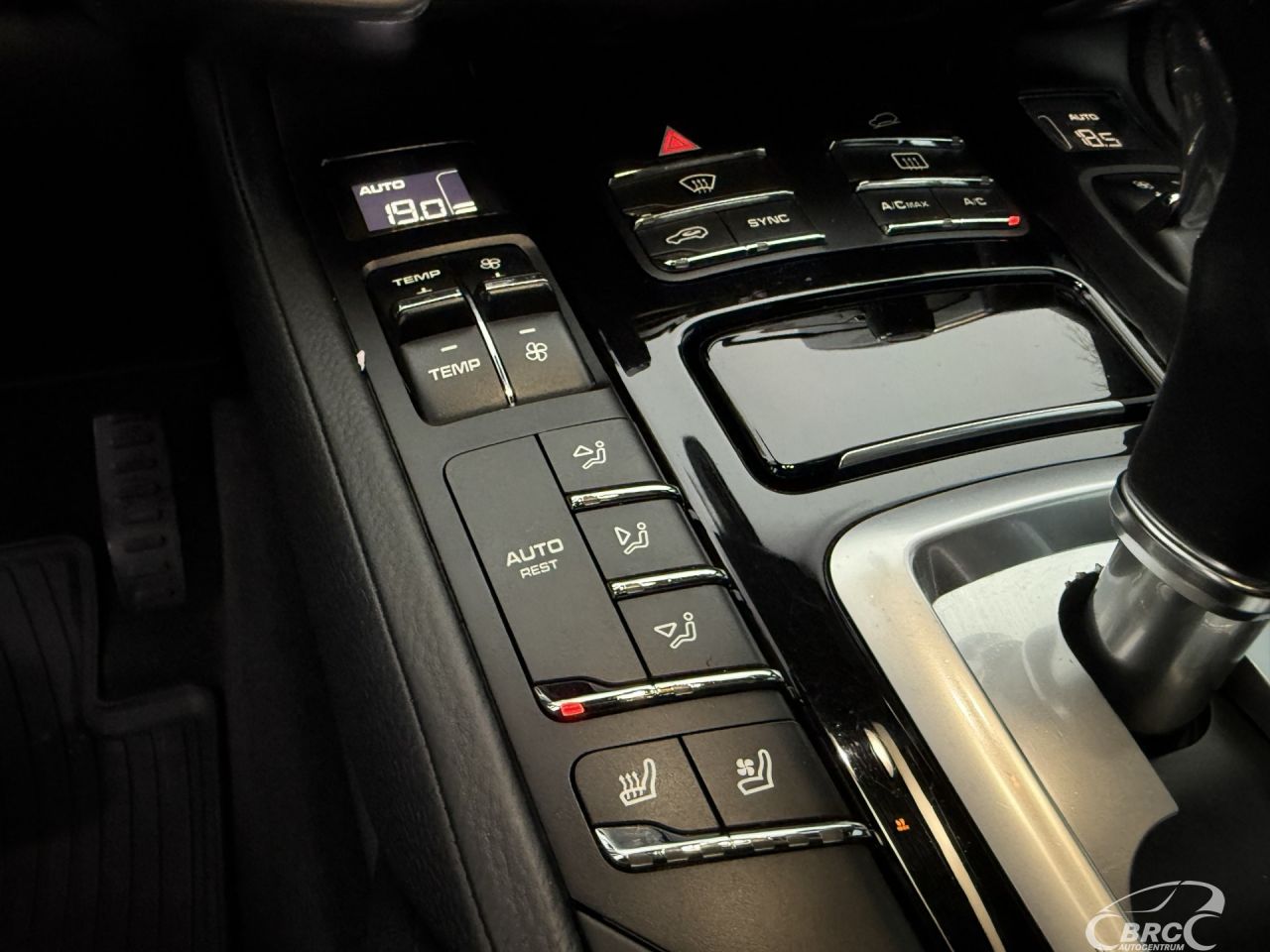 Porsche Cayenne | 22