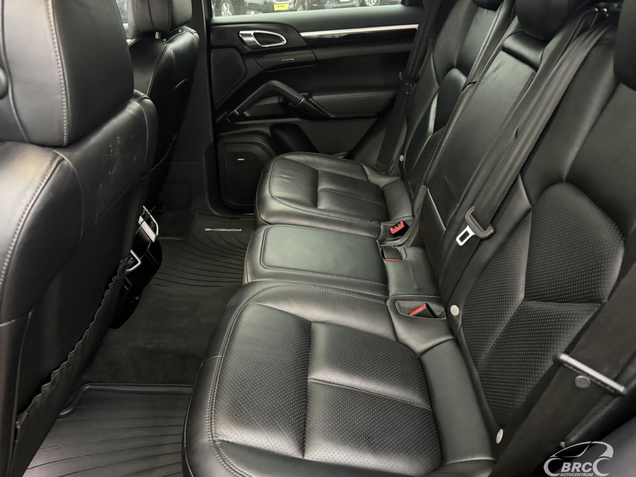 Porsche Cayenne | 12