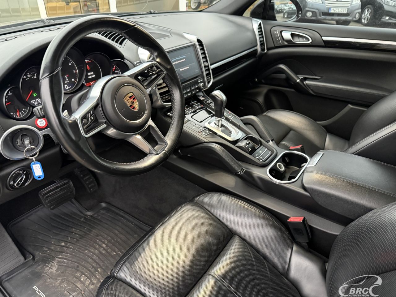 Porsche Cayenne | 16