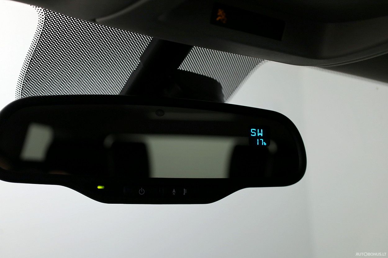 Cadillac Escalade | 12