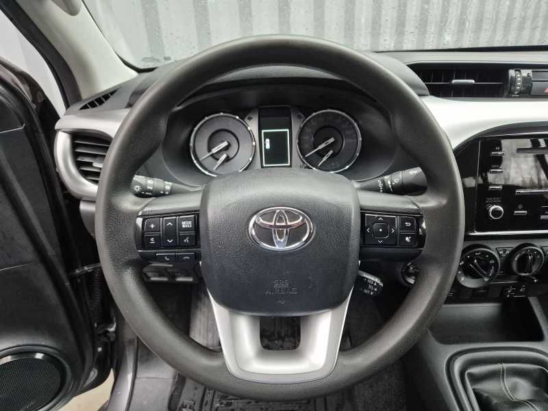 Toyota Hilux | 8