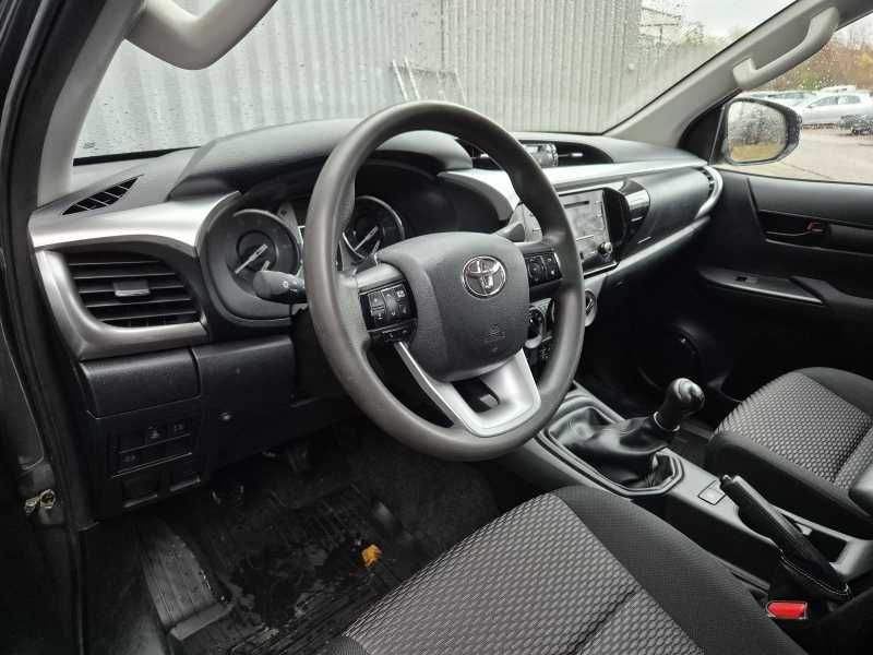 Toyota Hilux | 7