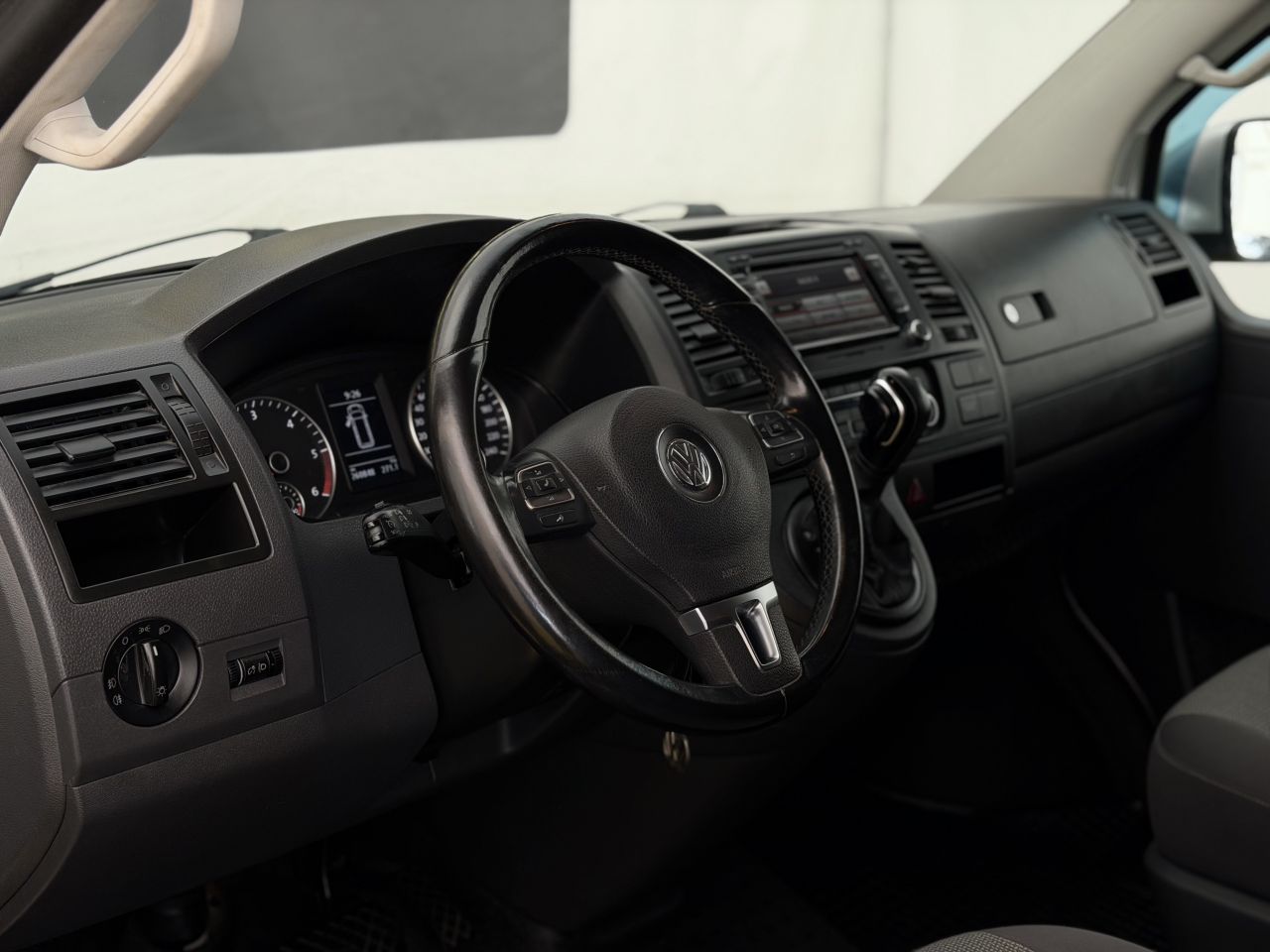 Volkswagen Caravelle | 8