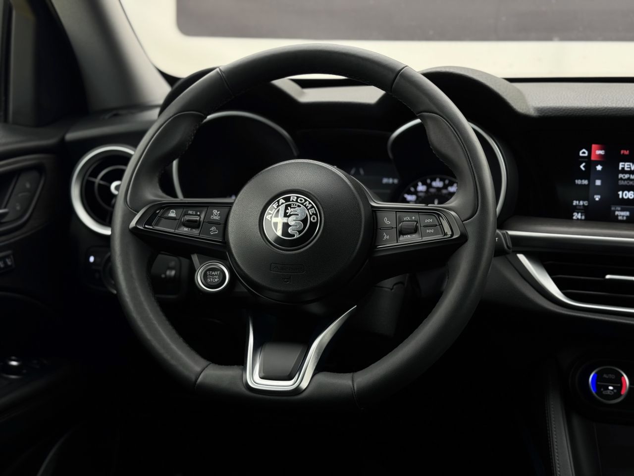 Alfa Romeo Stelvio | 16