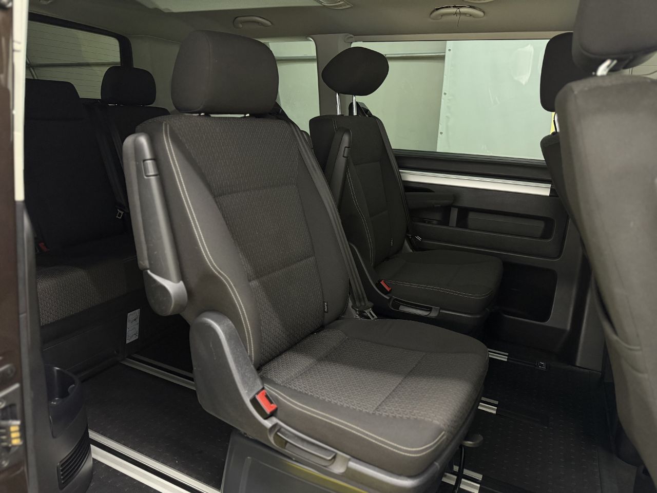 Volkswagen Multivan | 10