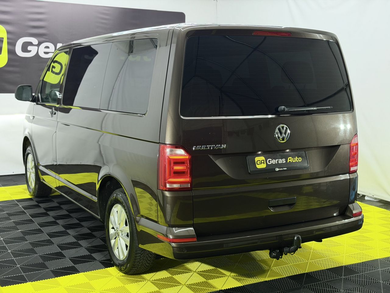 Volkswagen Multivan | 5