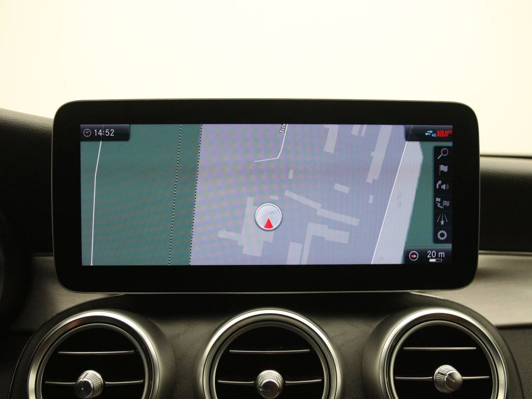 Mercedes-Benz C300 | 23