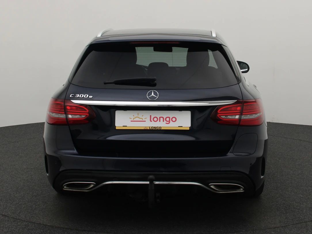 Mercedes-Benz C300 | 4