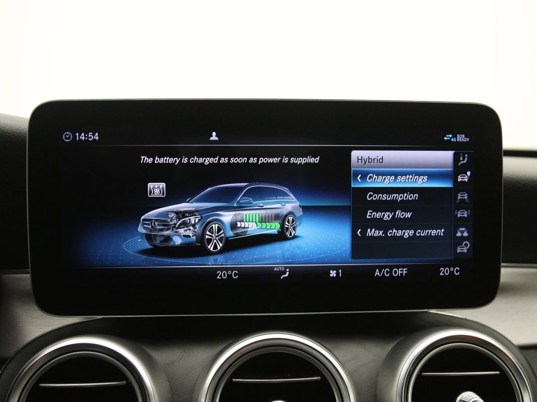 Mercedes-Benz C300 | 38