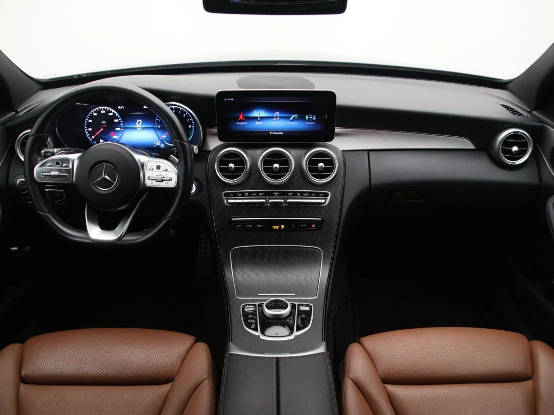 Mercedes-Benz C300 | 1