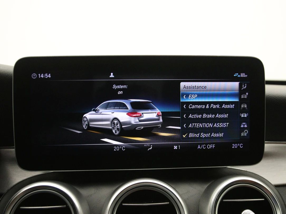 Mercedes-Benz C300 | 39