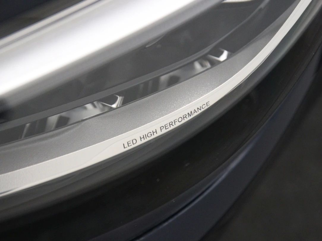 Mercedes-Benz C300 | 46